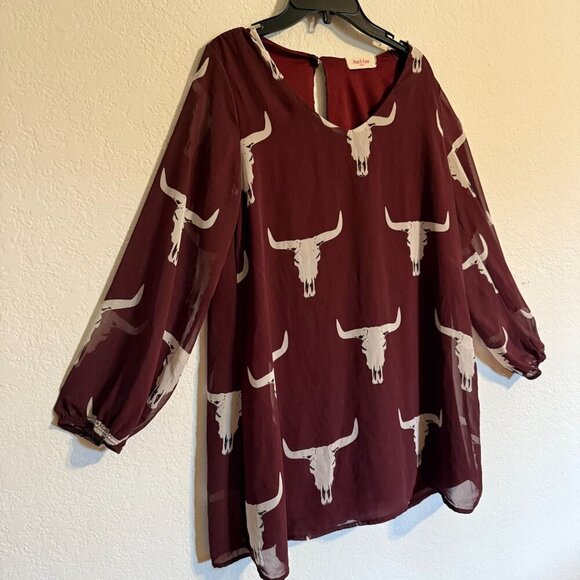 Peach Love Burgundy Longhorn Skull Print Sheer Blouse Keyhole Back UT Spirit TX - Picture 4 of 8